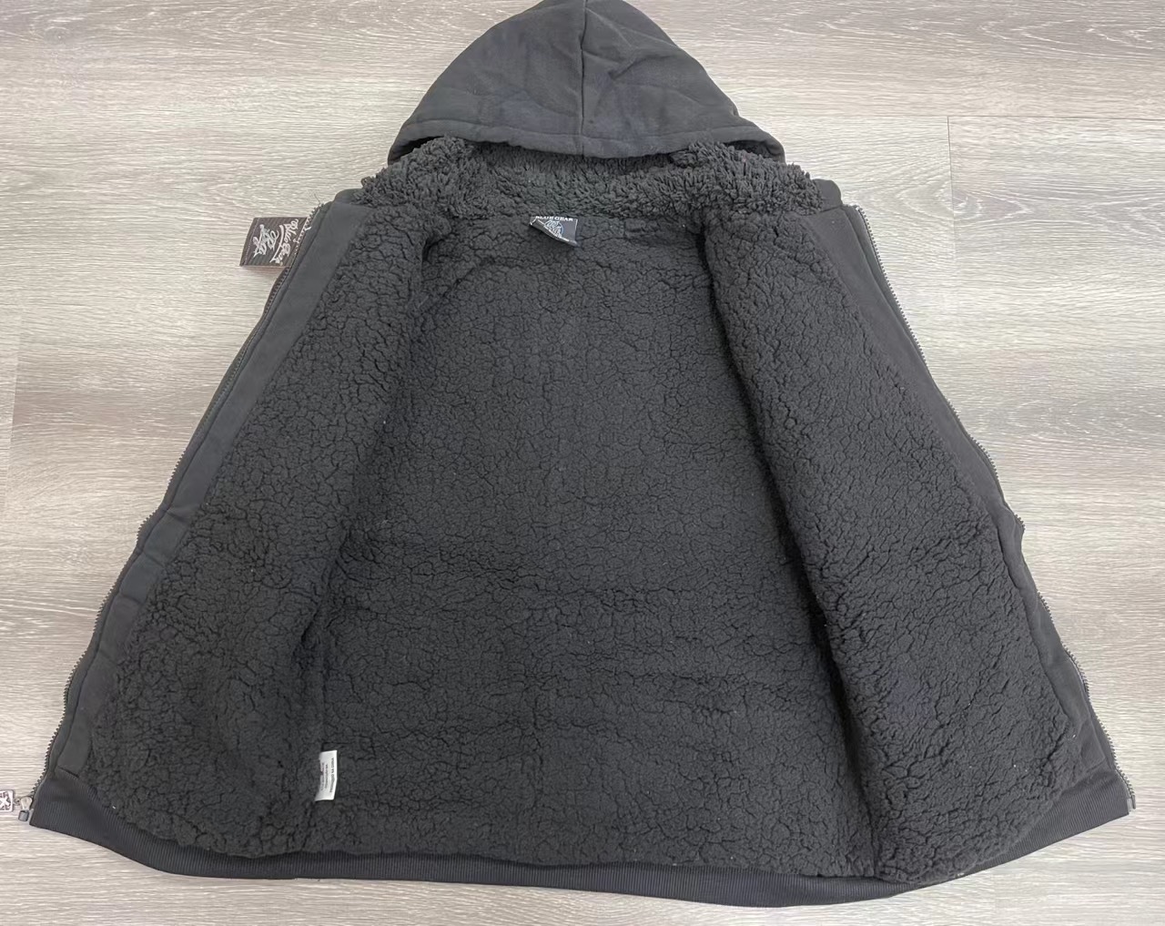 Clearance sale-  Men  High Quality Casual padded coats Winter Windproof Men  coats for Warm Outdoor Apparel wholesale