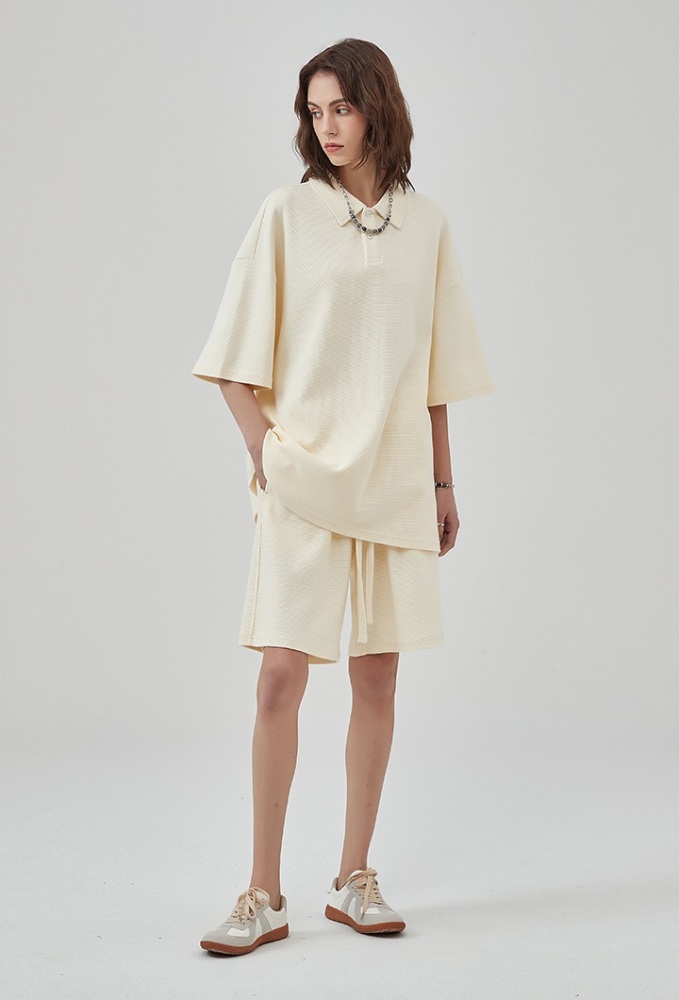 GrogeousBen  Unisex Breathable diamond pattern waffle grid shorts set. Loose casual top with wide-leg shorts.