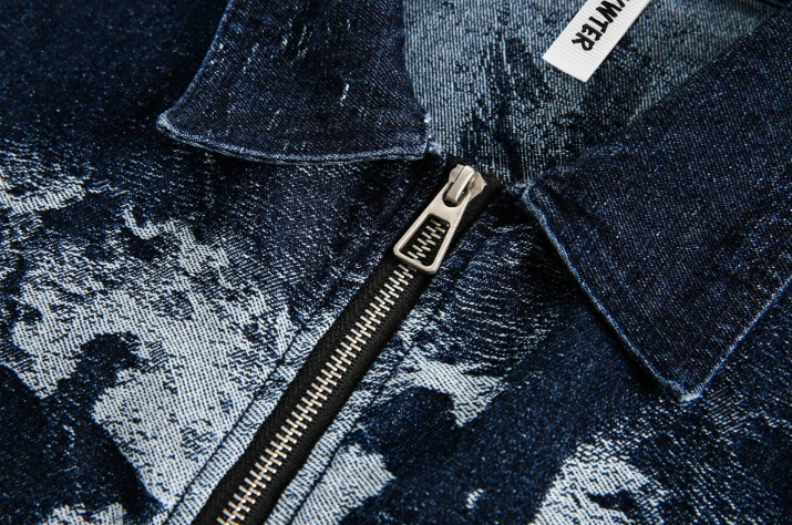 GrogeousBen 2025 New American Trend Dark Denim Jacket with Jacquard Pattern for Men, Spring Hip Hop Minority Collarless Jacket.