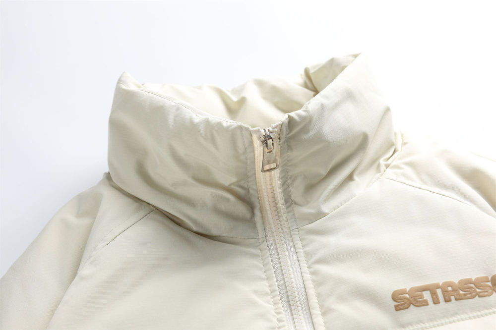 GrogeousBen 2025 Trendy Winter Collection 90 White Duck Down Stand Collar Short Down Jacket for Men Color Block Letter Print Casual.