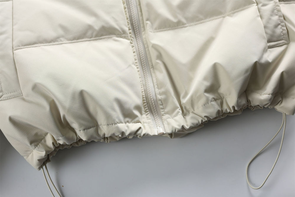 GrogeousBen 2025 Trendy Winter Collection 90 White Duck Down Stand Collar Short Down Jacket for Men Color Block Letter Print Casual.