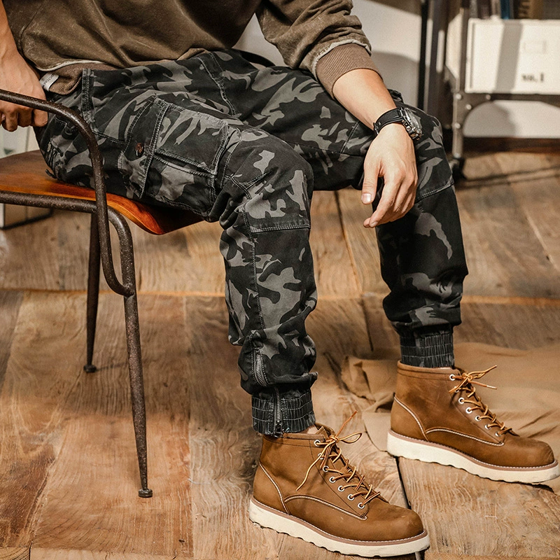 GorgeousBen   Men's straight-leg camouflage work pants with zipper cuffs for outdoor use in spring and autumn.