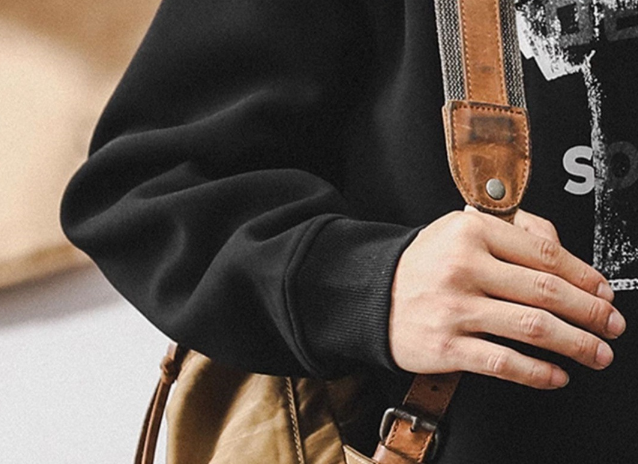 GorgeousBen  Heavy duty hoodie men's autumn American fashion brand retro design sense top loose jacket men's spring and autumn.