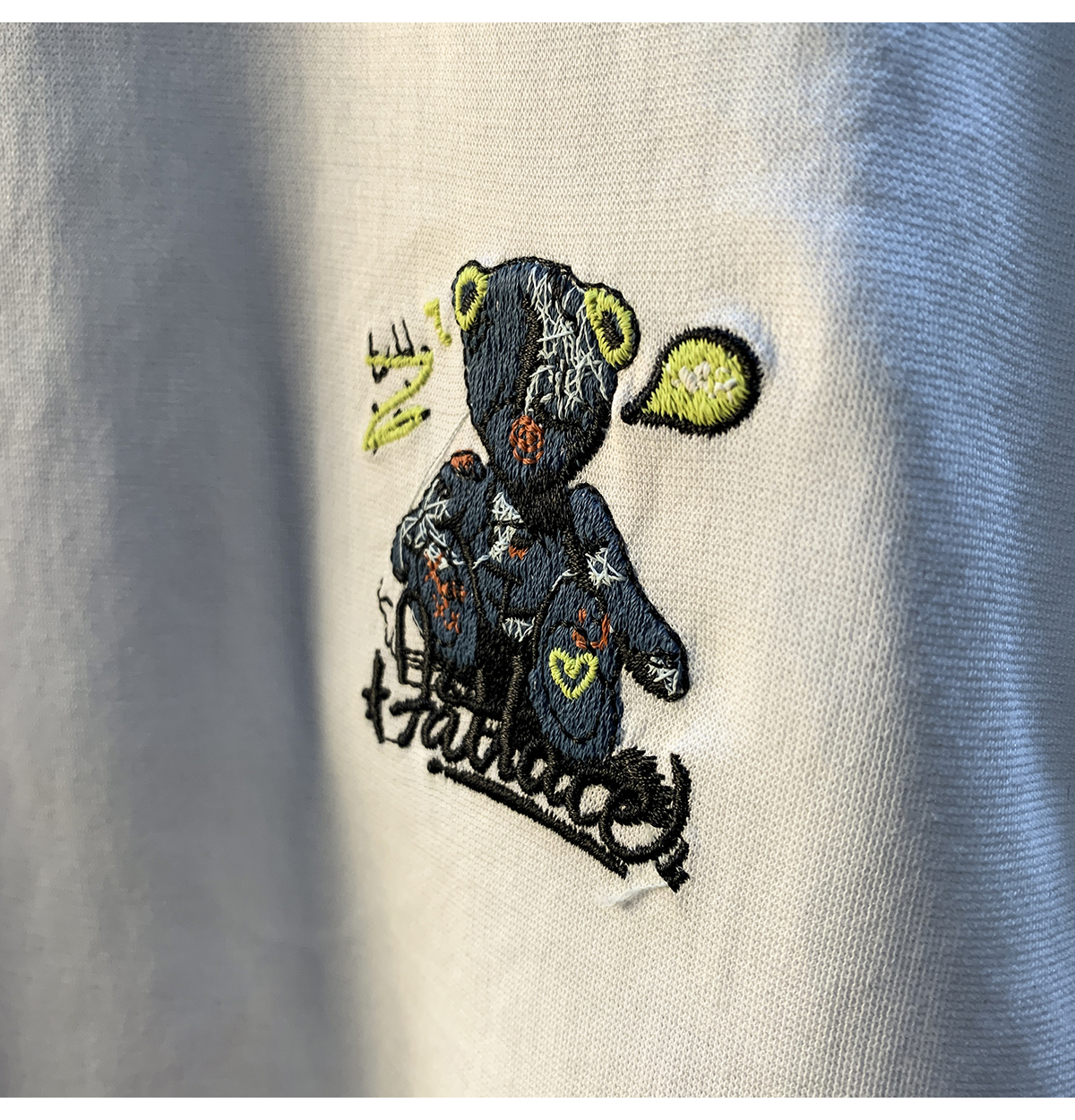GorgeousBen  American trendy cartoon painted teddy bear embroidered short sleeved T-shirt for men's summer new trendy ins half sleeved round neck top.