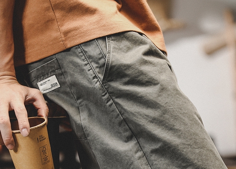 GorgeousBen American fashion brand short pants for men in summer, durable and casual workwear, 5-point pants for men, rugged and handsome, simple and casual mid length pants.
