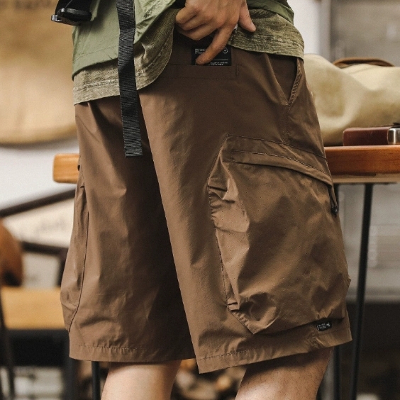 GorgeousBen American fashion retro workwear shorts for men's summer new style outdoor functional five quarter pants for men's sports and leisure mid length pants.