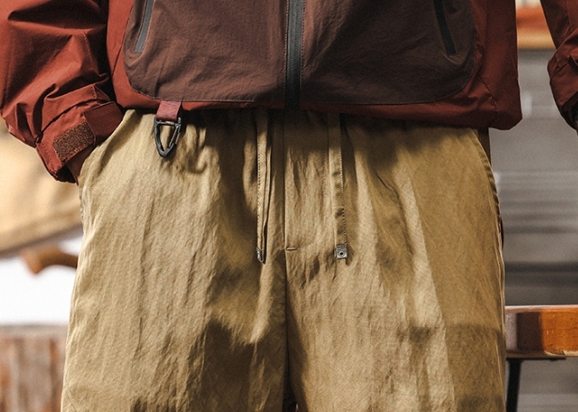 GorgeousBen Skin friendly and smooth Lyocell Tencel wrinkle resistant linen sports shorts men's summer loose thin cropped pants.