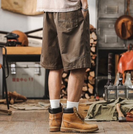 GorgeousBen American heavyweight retro workwear shorts for men in summer 2024, new loose oversized casual five inch mid length pants for men's fashion.