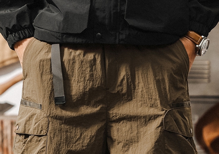 GorgeousBen American retro outdoor functional workwear shorts for men's summer 2025 new multi pocket loose men's five quarter pants.