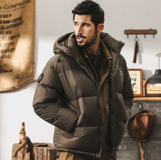GorgeousBen American style high fluffy grey duck down down down jacket for men in winter, thick graphene warm bread jacket for outdoor leisure.