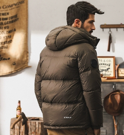 GorgeousBen American style high fluffy grey duck down down down jacket for men in winter, thick graphene warm bread jacket for outdoor leisure.