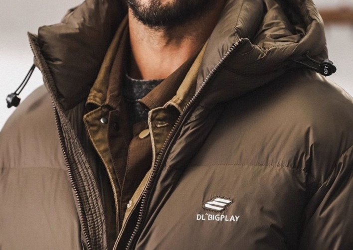 GorgeousBen American style high fluffy grey duck down down down jacket for men in winter, thick graphene warm bread jacket for outdoor leisure.