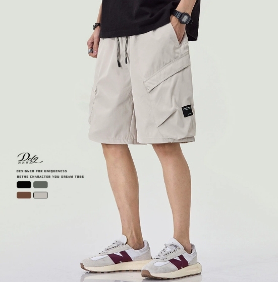 GorgeousBen Trendy high street workwear shorts men's summer lightweight 2025 new straight tube loose large pocket five quarter pants.