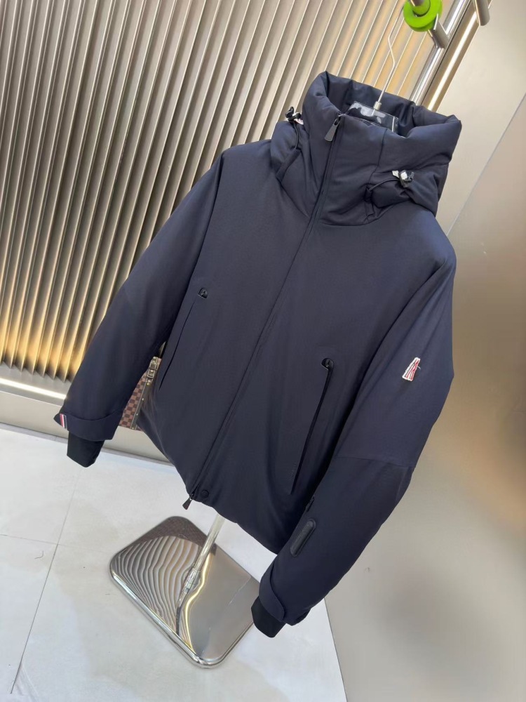 GorgeousBen 2025 Winter New Men's High-End Hooded Down Jacket - 90% White Duck Down, Cold-Resistant Ski Style