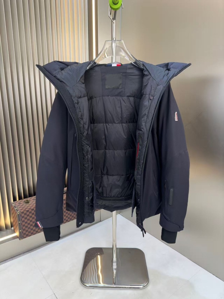 GorgeousBen 2025 Winter New Men's High-End Hooded Down Jacket - 90% White Duck Down, Cold-Resistant Ski Style