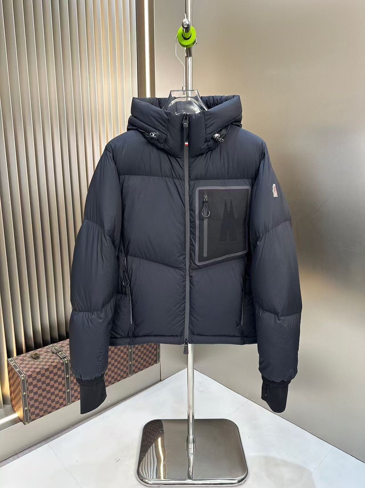 GorgeousBen ​Men's Winter Hooded Down Jacket, 90% White Duck Down Fill, Warm Windproof Ski Coat