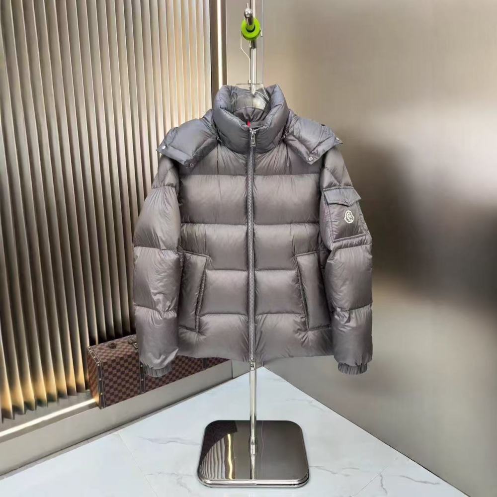 GorgeousBen 2025 New Women's Hooded Down Jacket - 90% White Duck Down Fill, Loose Fit Warm Winter Coat, Lightweight Puffer Coat for Women