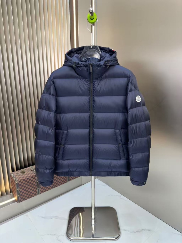 GorgeousBen 2025 New Women's Hooded Down Jacket - 90% White Duck Down Fill, Loose Fit Warm Winter Coat, Lightweight Puffer Coat for Women