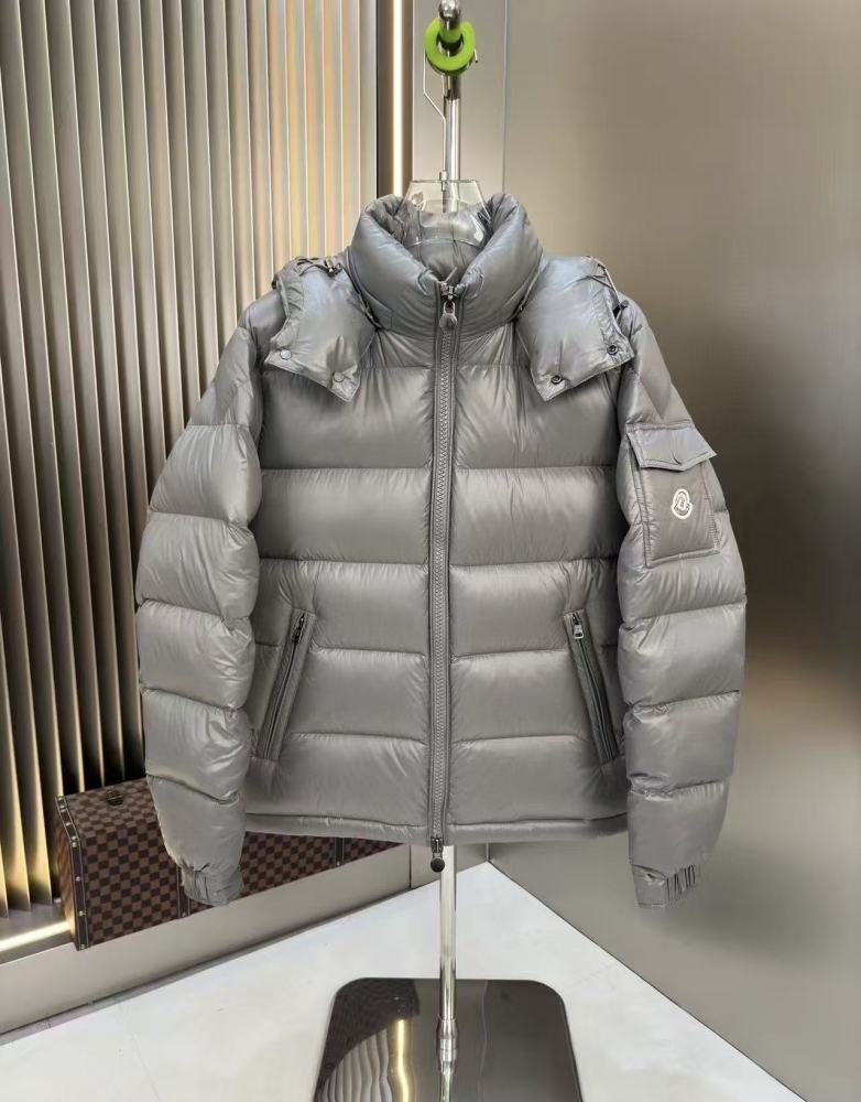 GorgeousBen 2025 New Women's Hooded Down Jacket - 90% White Duck Down Fill, Loose Fit Warm Winter Coat, Lightweight Puffer Coat for Women