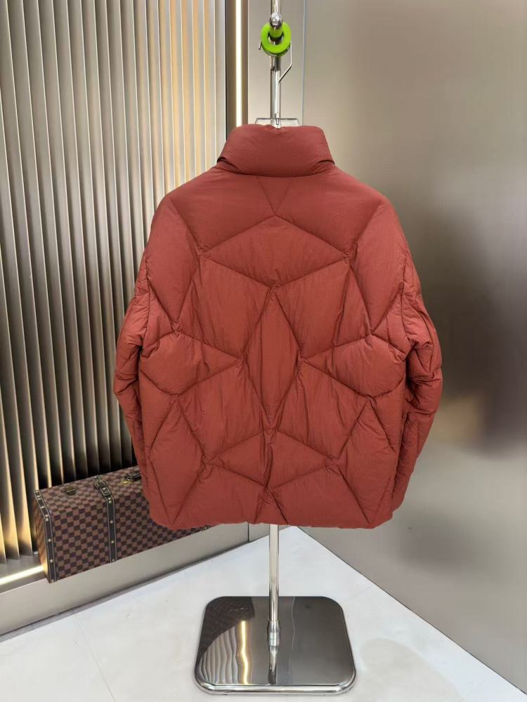 GorgeousBen 2025 New European and American Style Men's Stand Collar Quilted Down Jacket, 90% White Duck Down, Warm and Cold Resistant, High-End Short Down Coat
