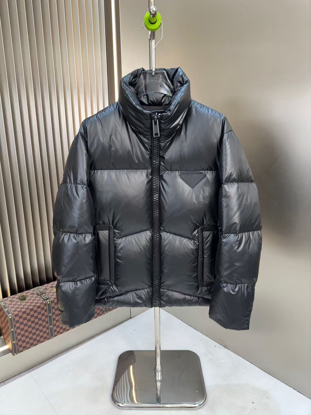 GorgeousBen 2025 European Style Men's Stand Collar Down Jacket, Premium 90% White Duck Down, Warm Windproof Winter Coat