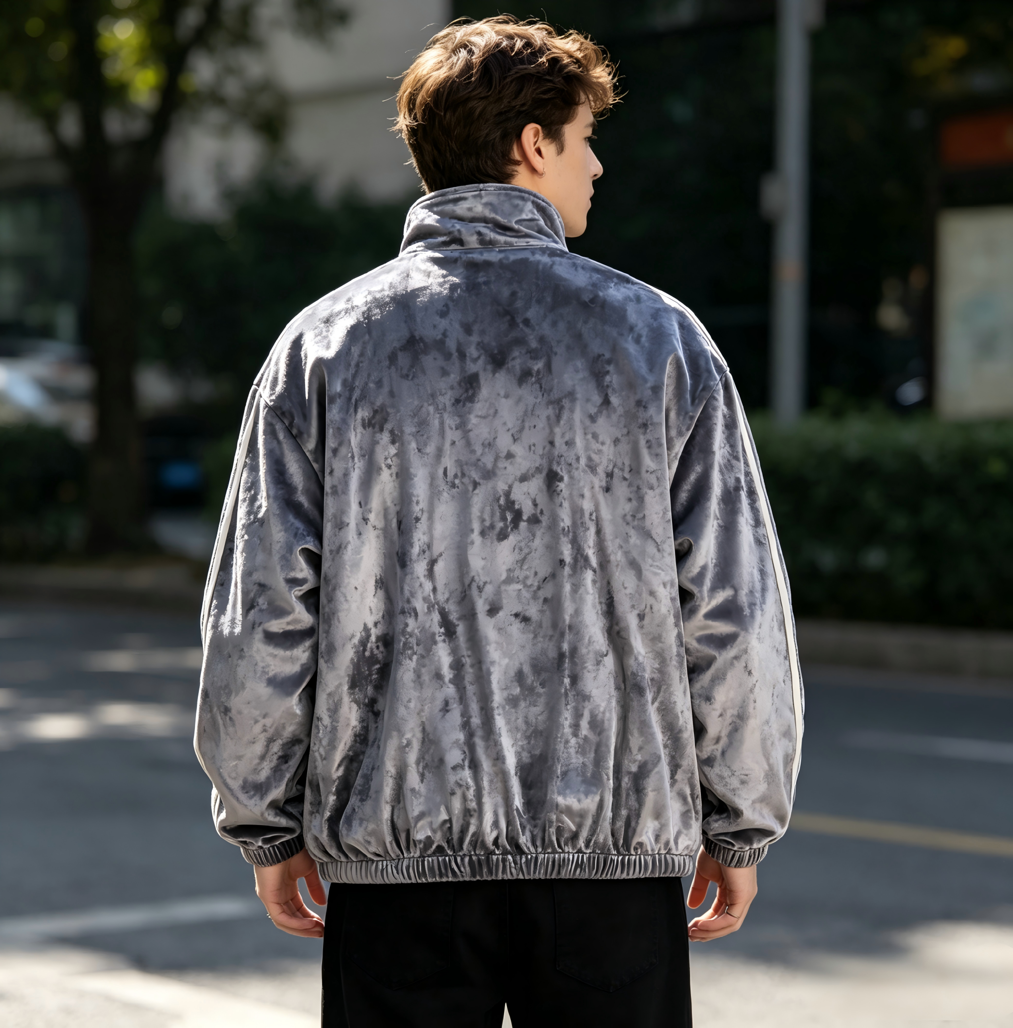 GorgeousBen   Unisex 2024 spring new hip-hop leopard print velvet jacket for men, loose fit couple's sports leisure jacket.