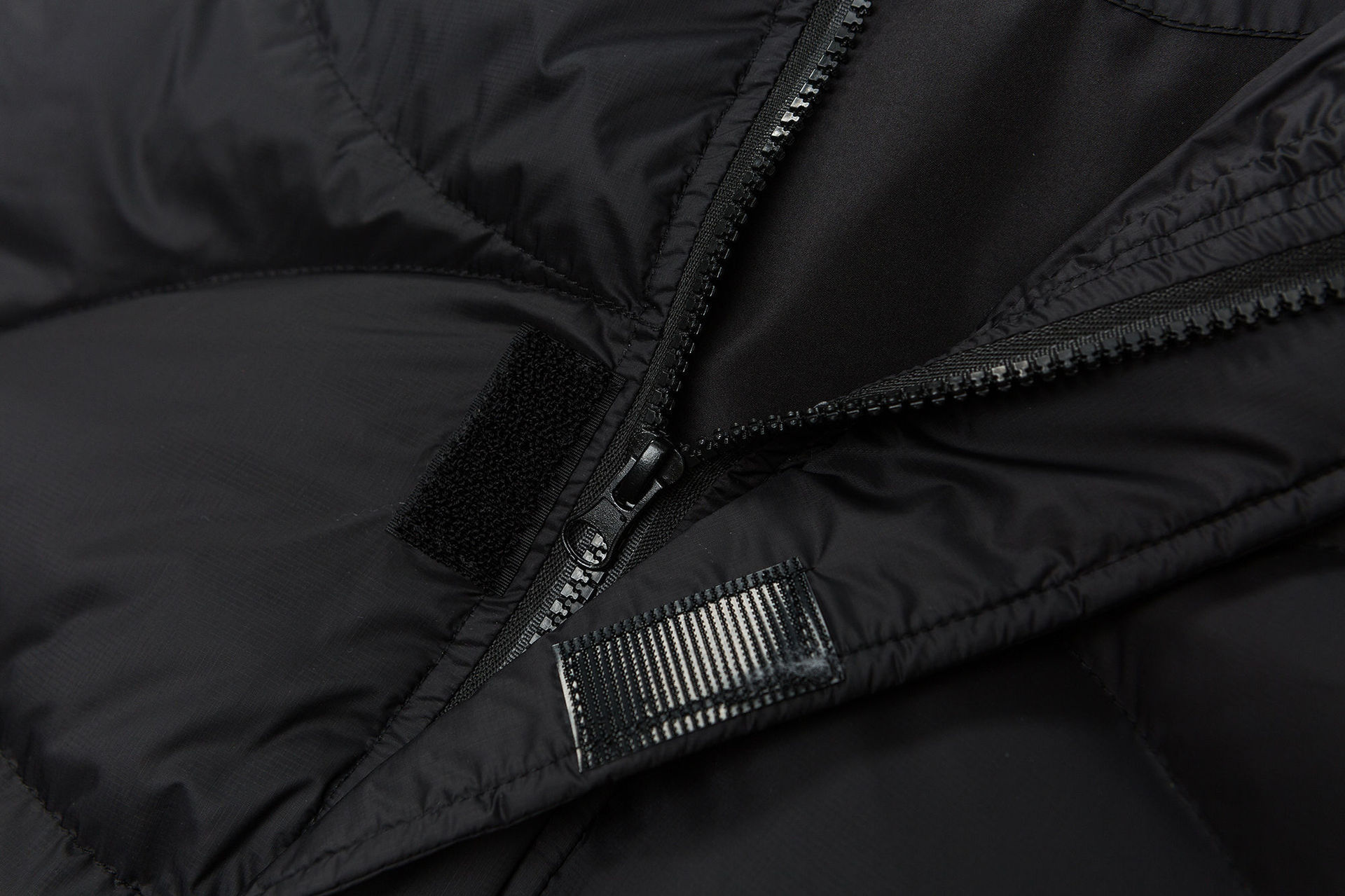 GrogeousBen   2025New Thickened Warm Down Jacket for Men and Women; Winter Loose Couple's Bread Clothing Winter Apparel.