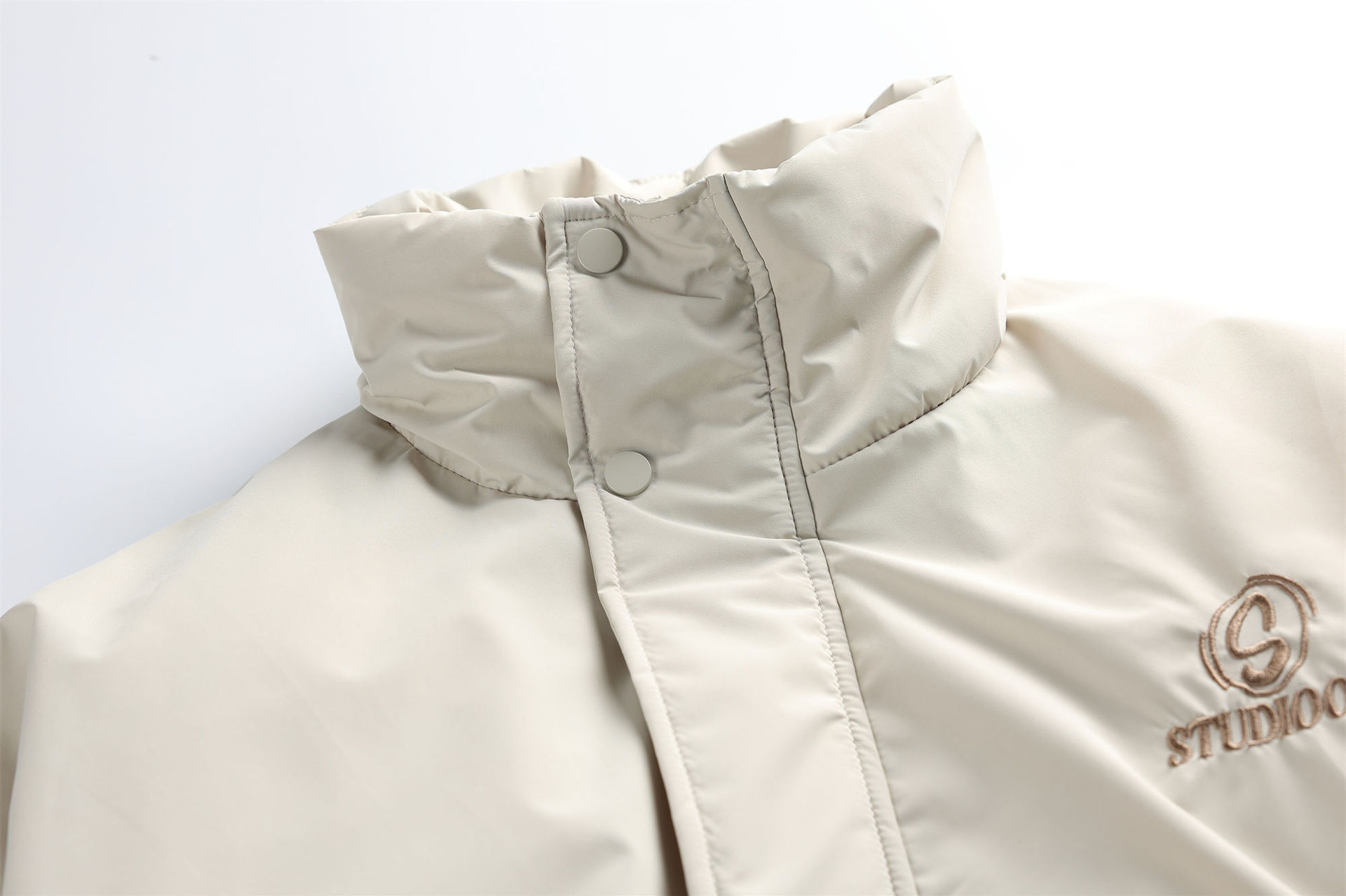 GorgeousBen American high street stand-up collar embroidered deconstructed down jacket for men, trendy and handsome windproof and warm winter clothing, 2025 new.