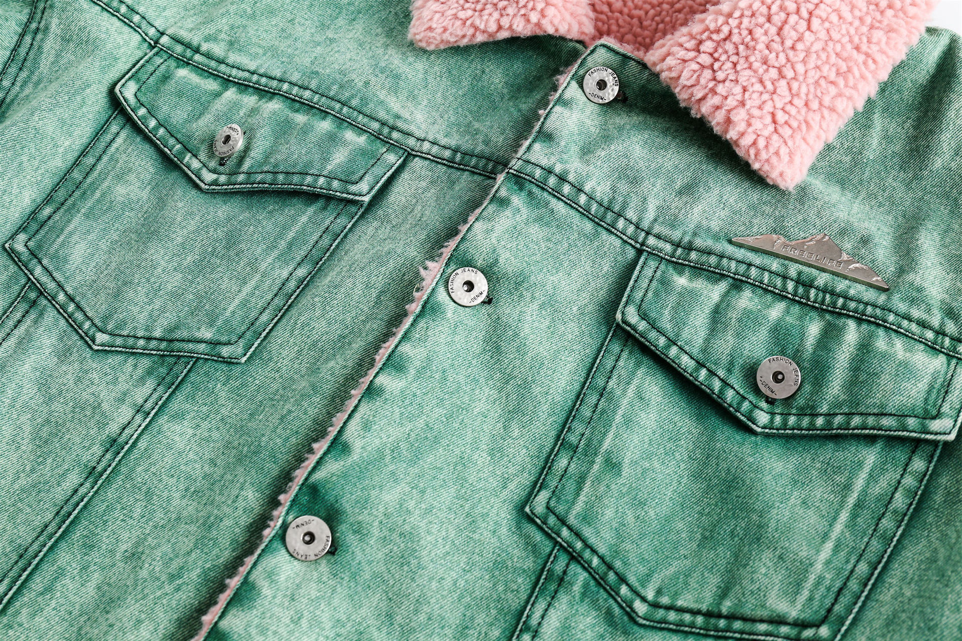 GrogeousBen  Unisex Winter American retro distressed lamb wool warm denim cotton jacket men's trendy loose versatile thick coat.