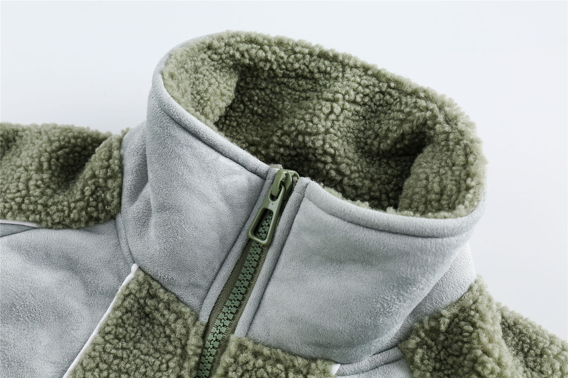GrogeousBen  Unisex Winter American retro suede sheepskin wool splicing warm trendy brand coat.