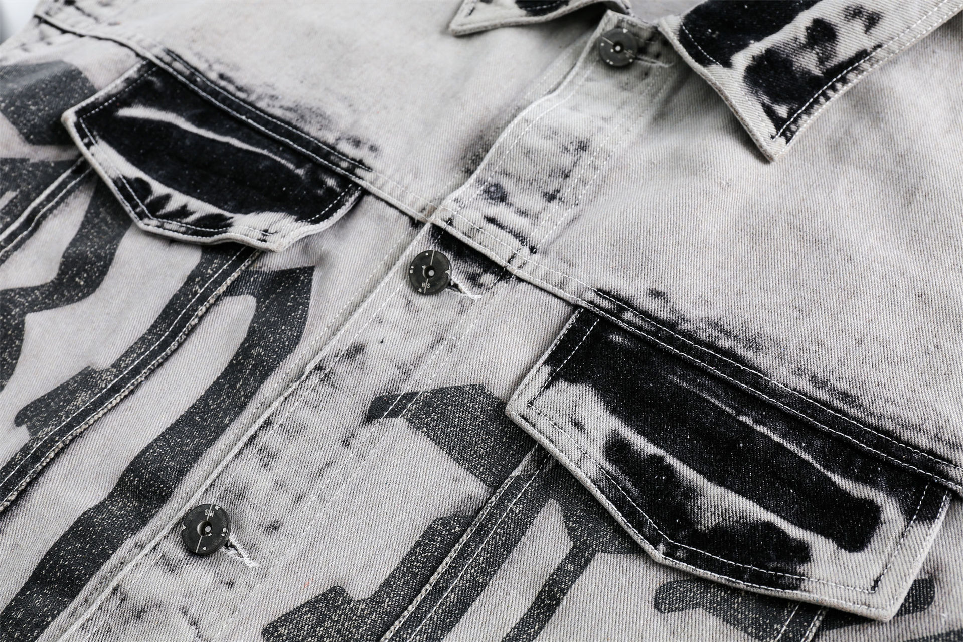 GorgeousBen  Unisex 2024 spring new style, two-wear detachable sleeve letter print jacket, washed vintage couple's top.