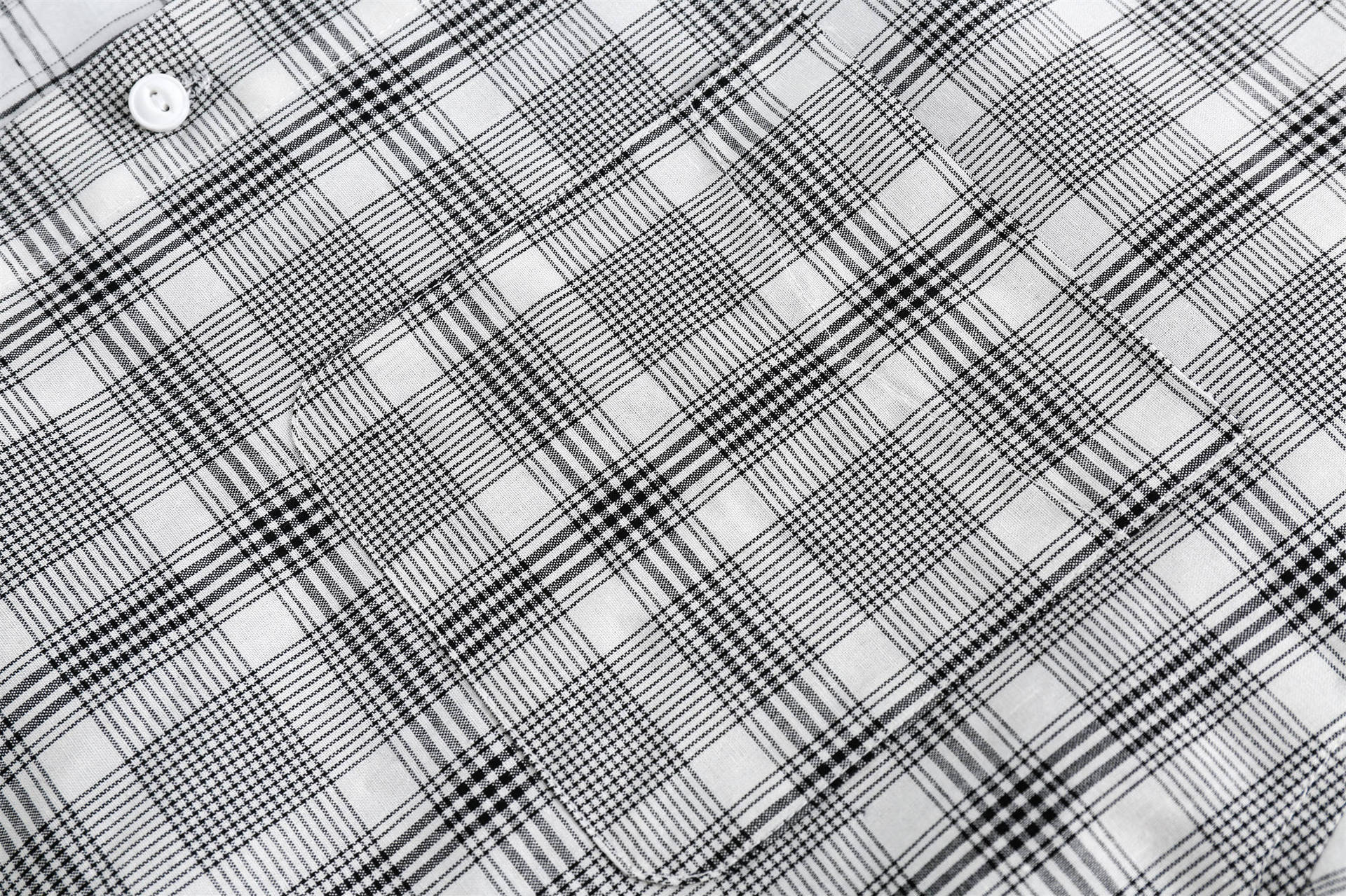 GorgeousBen  Unisex 2024 new American style color-blocked plaid long-sleeve shirt for men, spring lazy casual couple's outerwear.