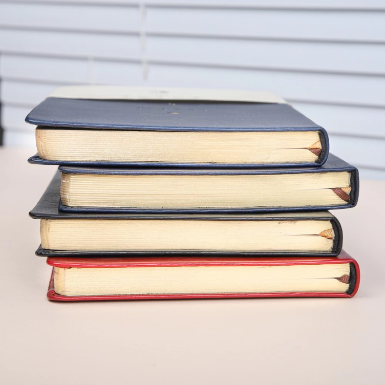 PU cover notebook with logo hotstamping on cover / edges foil printing