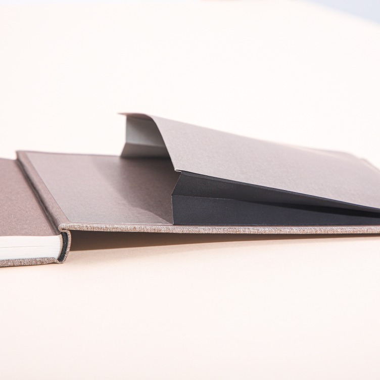 Fabric hardcover case bound sketch book with elastic bind