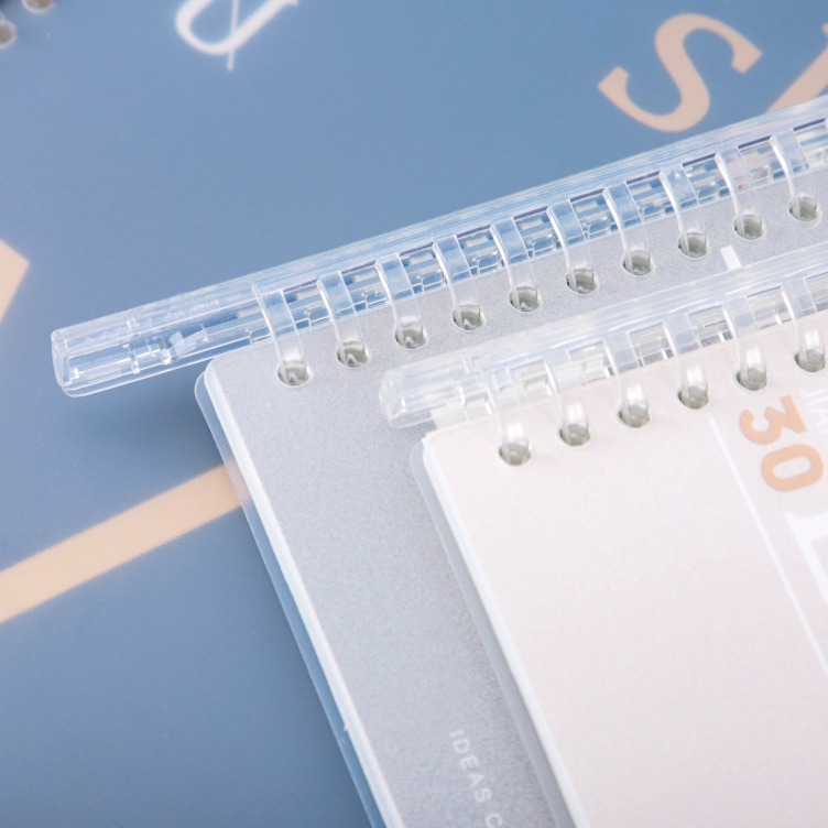 Loose Leaf Notebook with Plastic Ring Binder