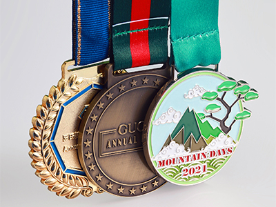 Why are the medals made of zinc alloy?