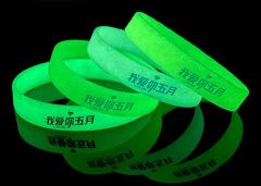 Custom wristband,The production of luminous and fluorescent silicone wristband,free samples can be received in as soon as 4 days