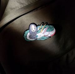 Glow pins, custom produced pins in a variety of sizes and shapes，the minimum order quantity is one