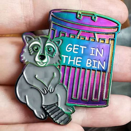 Rainbow Pins, custom produced pins in a variety of sizes and shapes，free sample