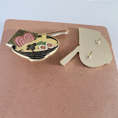Metal Custom 2D custom printed vintage round enamel metal logo small Beautiful Collar Uniform Lapel Pin for food