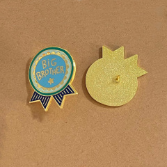 China manufacturers Custom Cloisonne Hard Enamel Lavender Lapel Pin
