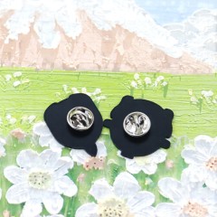 Soft enamel dye black lapel pins