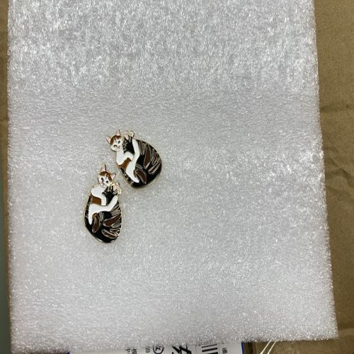 Maker Custom design your own logo metal cartoon anime pins cute boba cat enamel pins for souvenir