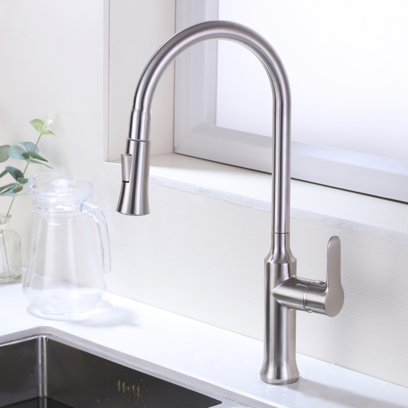 F80300/F80300BN Single-Handle Pull Down  Sprayer Kitchen Faucet with CUPC Certification in Stainless Steel