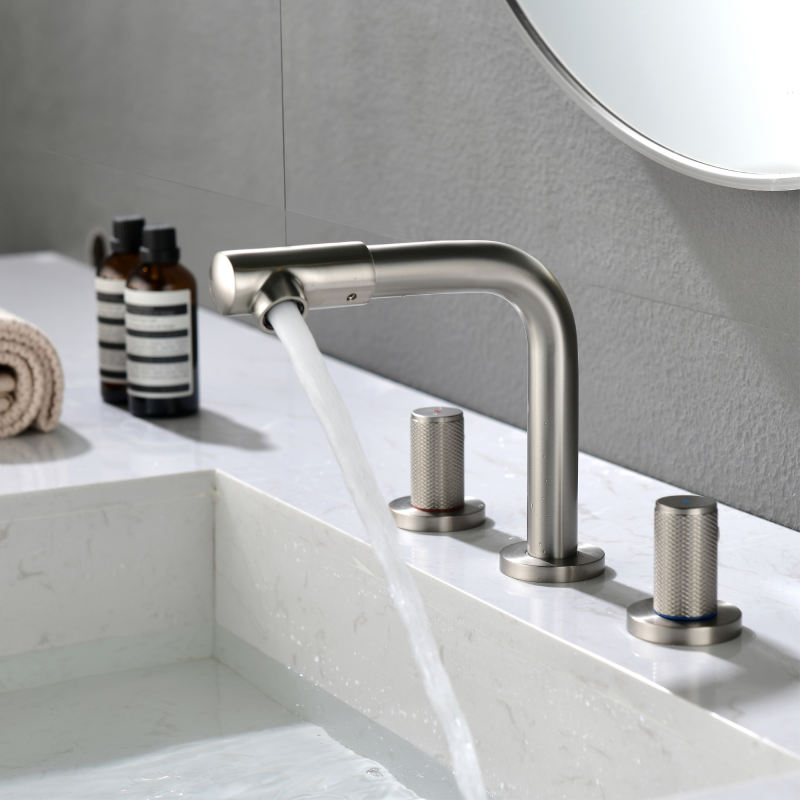 1517BL/ 1517BG/ 1517BN  Widespread Bathroom Faucet