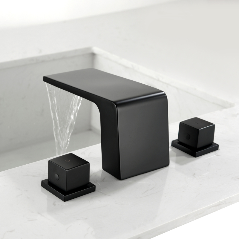 1518BL/ 1518BG/ 1518BN/ 1518GG Basin Faucet