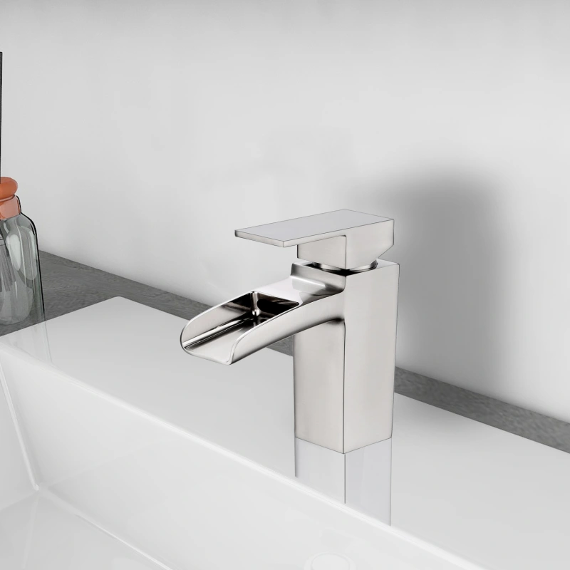 F40301 / F40301BN Single Hole Single-Handle Bathroom Faucet
