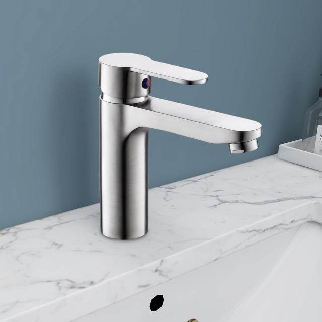 F40004/F40004BN Single Hole Single-Handle Bathroom Faucet
