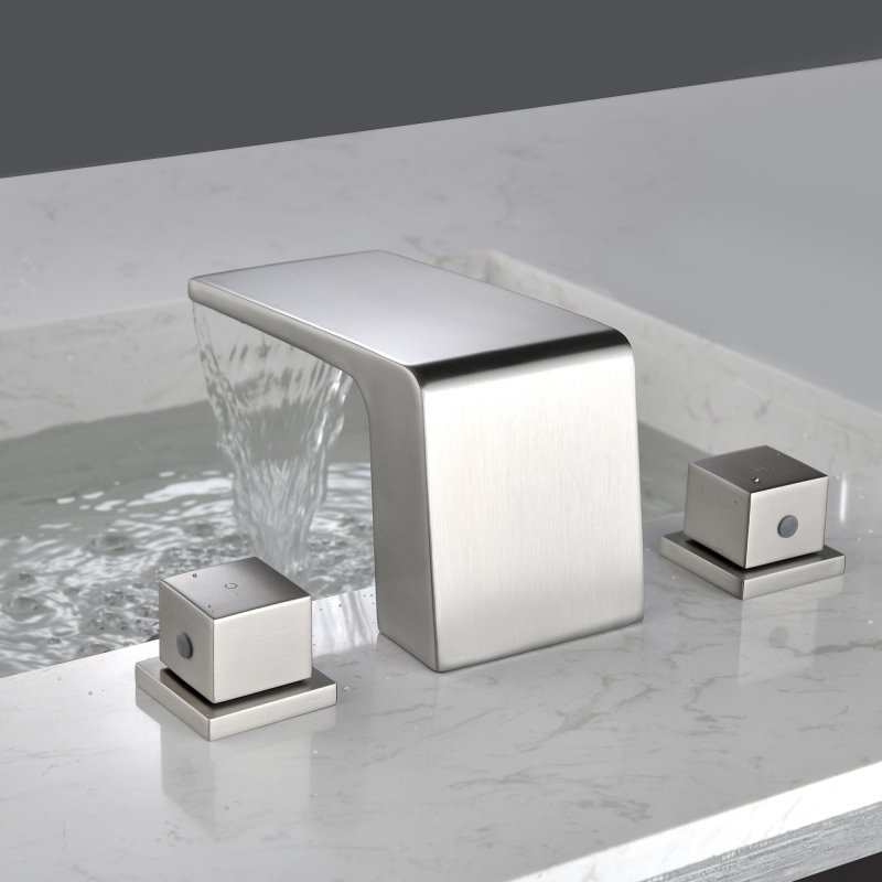 1518BL/ 1518BG/ 1518BN/ 1518GG   Widespread Bathroom Faucet