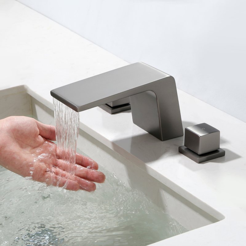 1518BL/ 1518BG/ 1518BN/ 1518GG   Widespread Bathroom Faucet